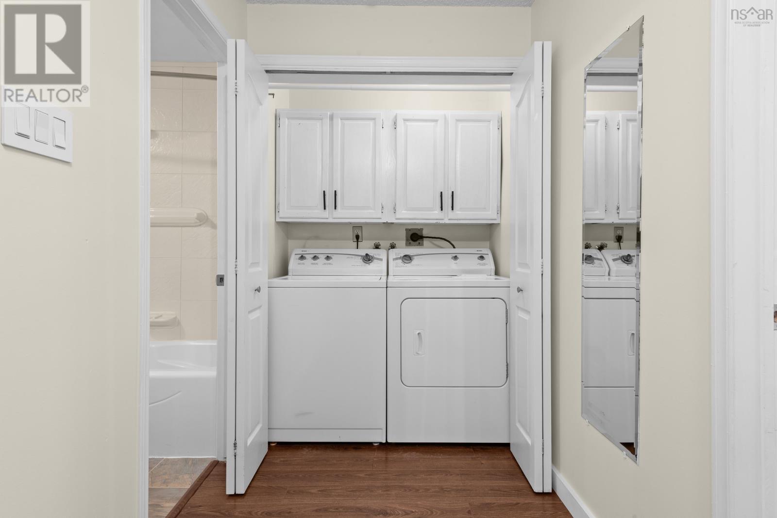 Property 18 of 18 of 101 2 Lombardy Lane