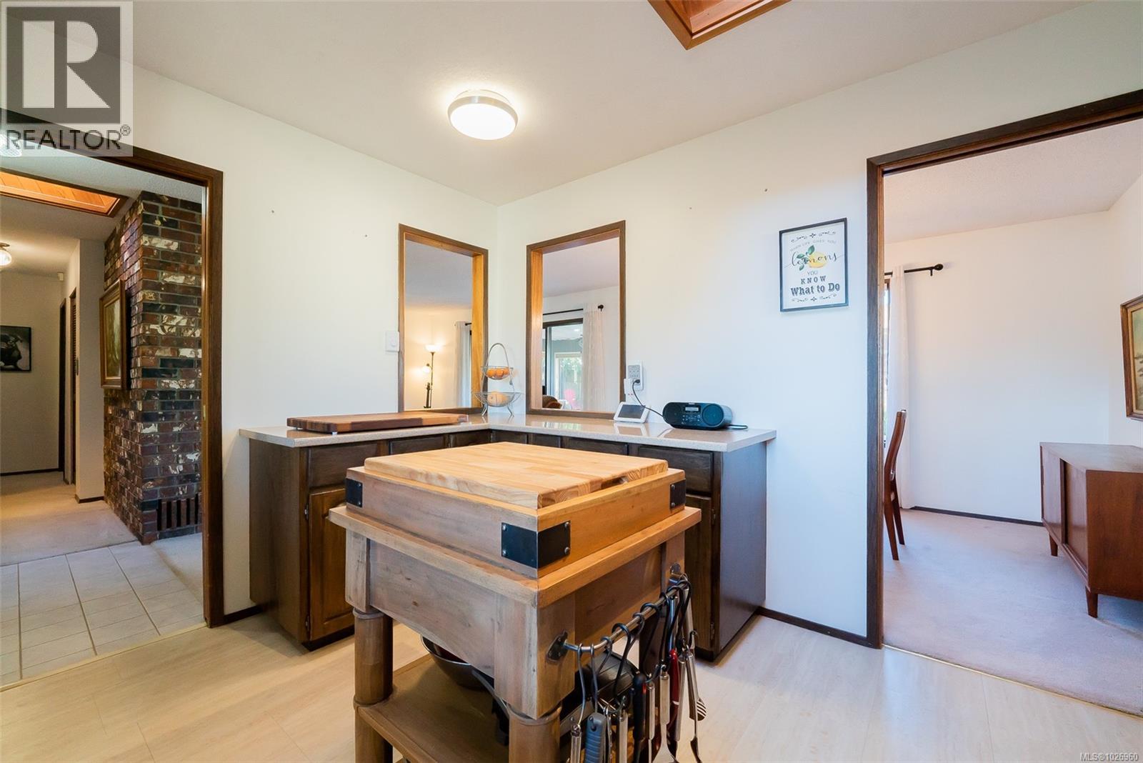 319 Meadow View Pl, Parksville