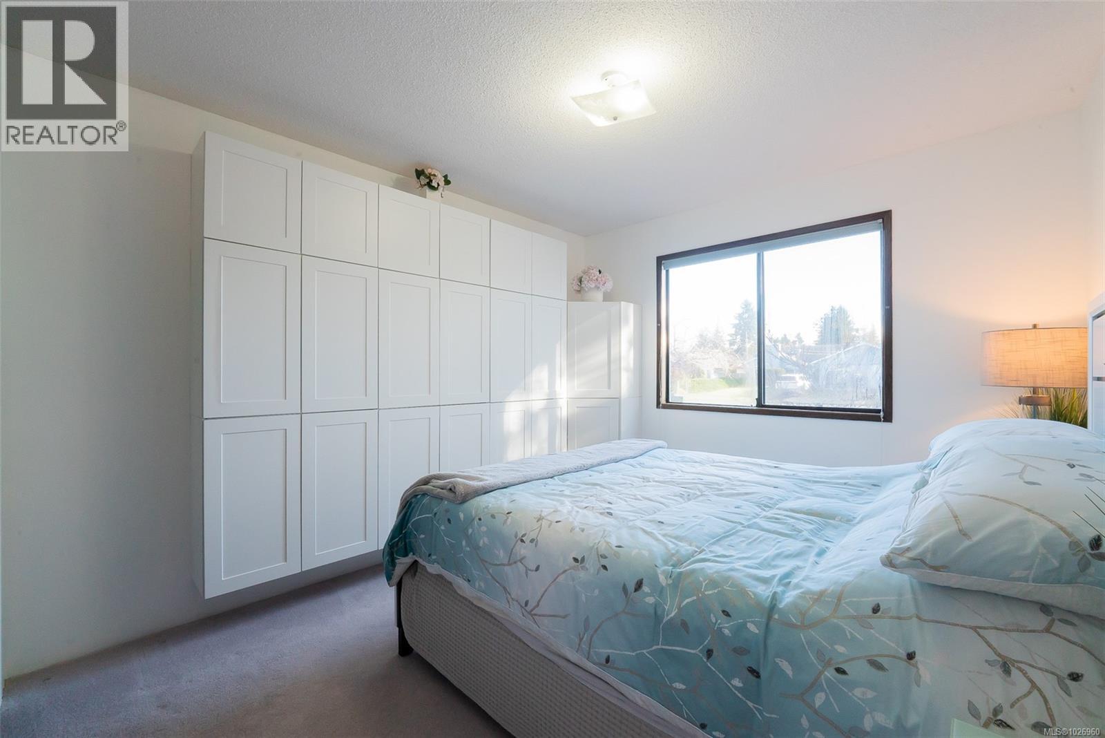 319 Meadow View Pl, Parksville