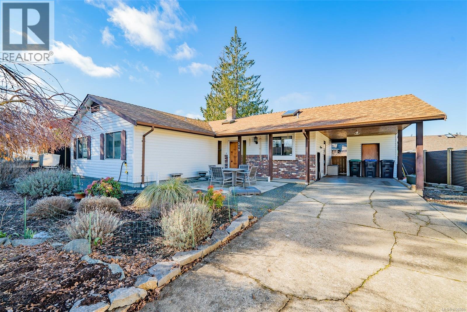 319 Meadow View Pl, Parksville