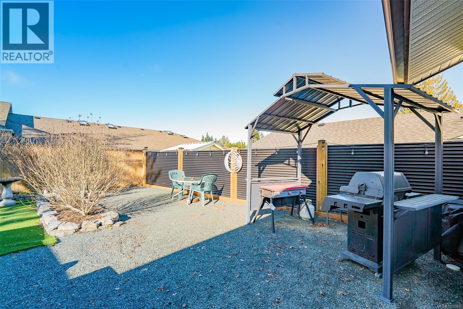 319 Meadow View Pl, Parksville