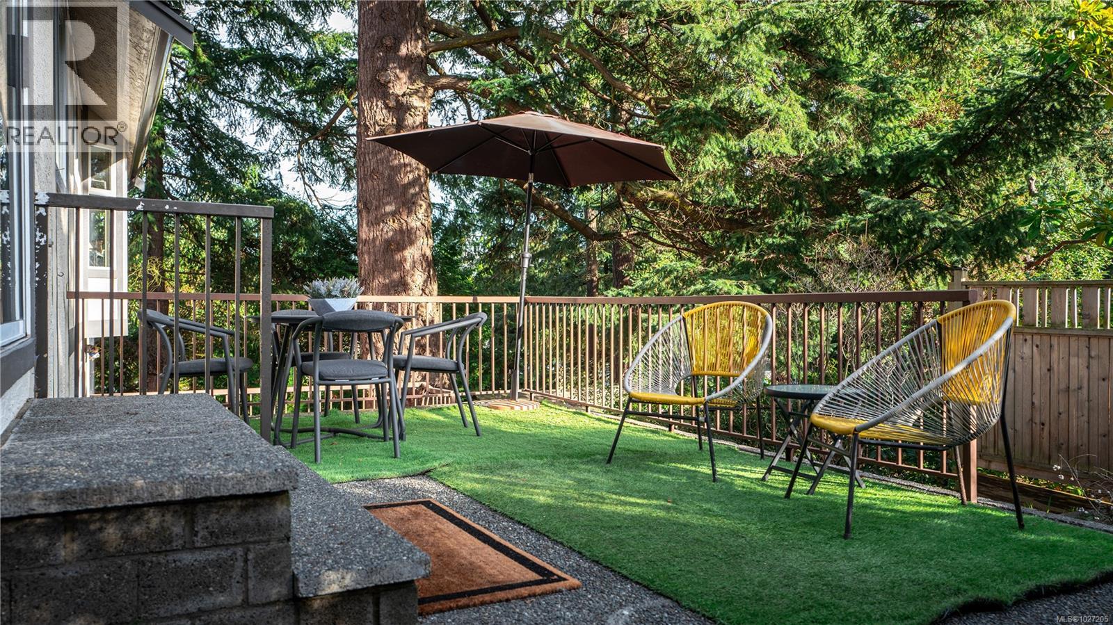  3855 Haro Road, Saanich