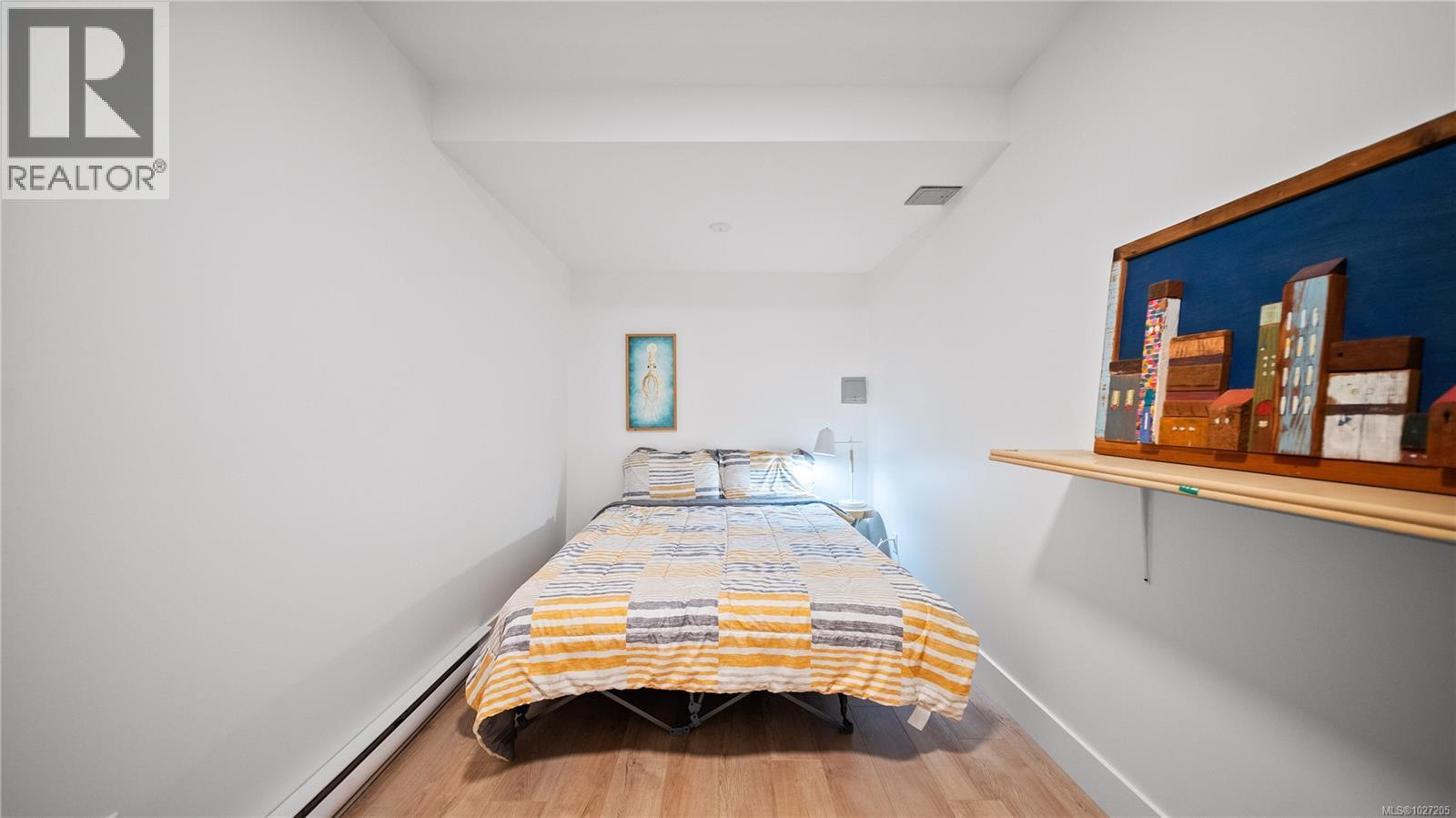  3855 Haro Road, Saanich