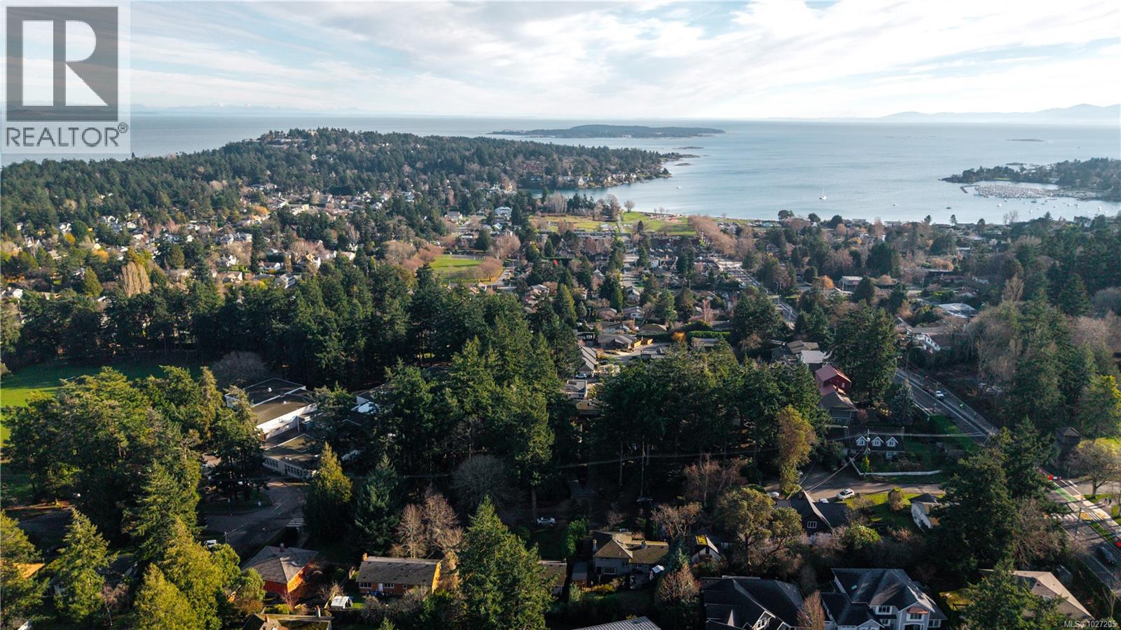  3855 Haro Road, Saanich