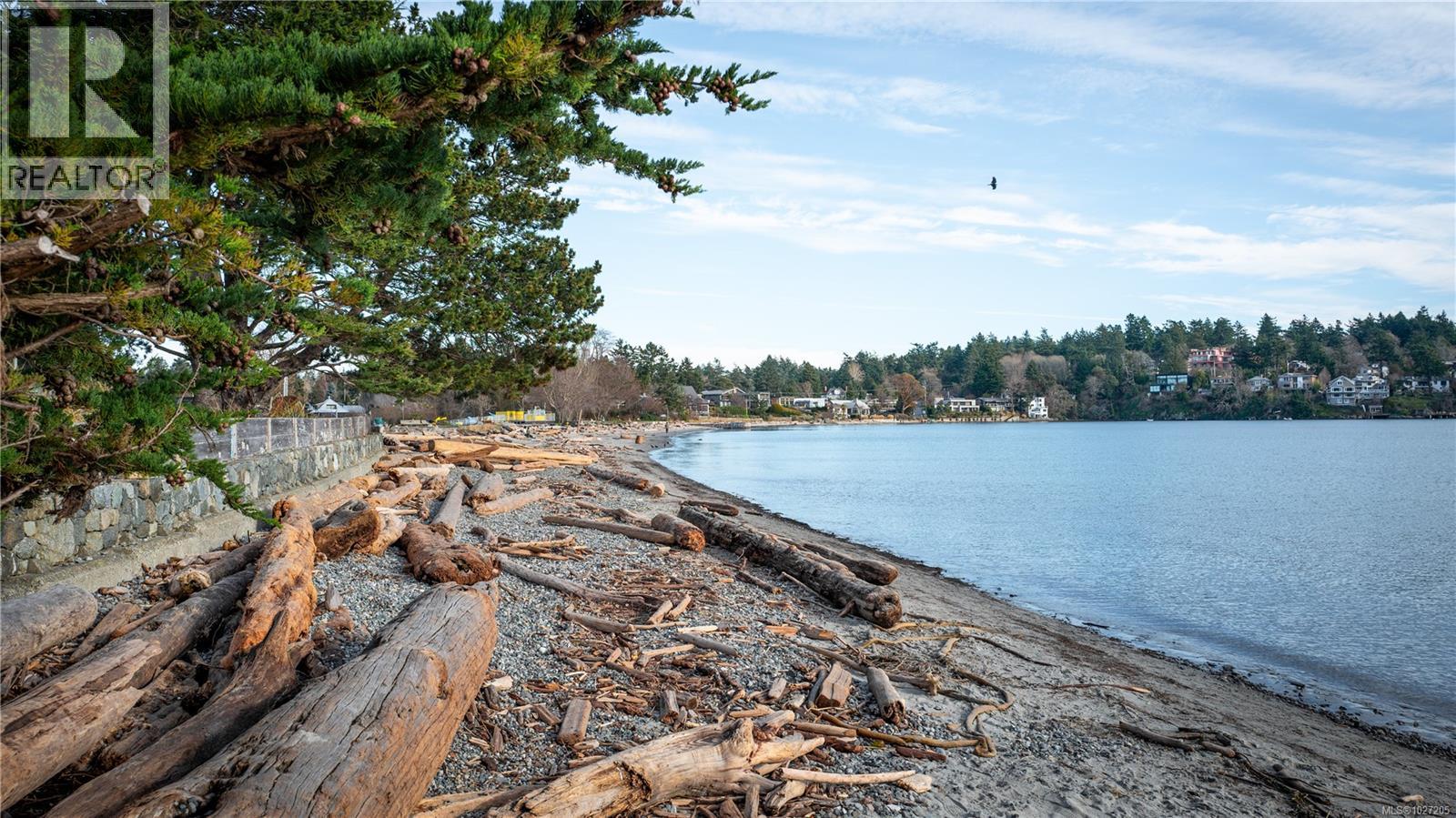  3855 Haro Road, Saanich