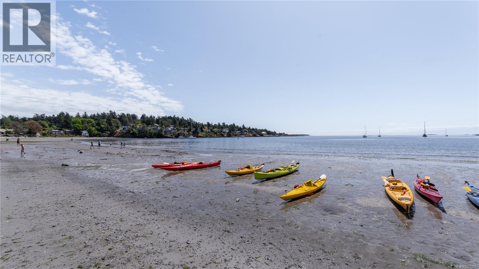  3855 Haro Road, Saanich