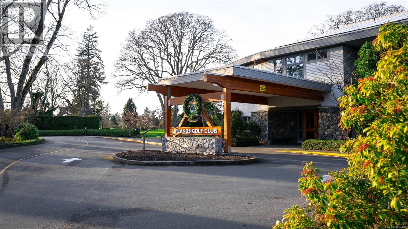  3855 Haro Road, Saanich