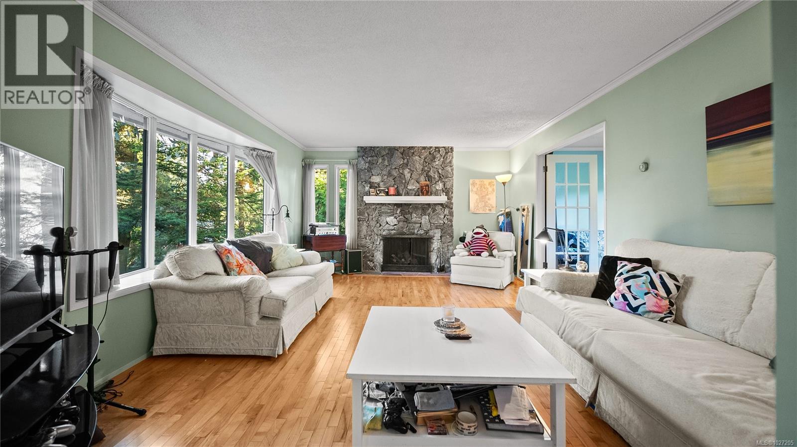  3855 Haro Road, Saanich