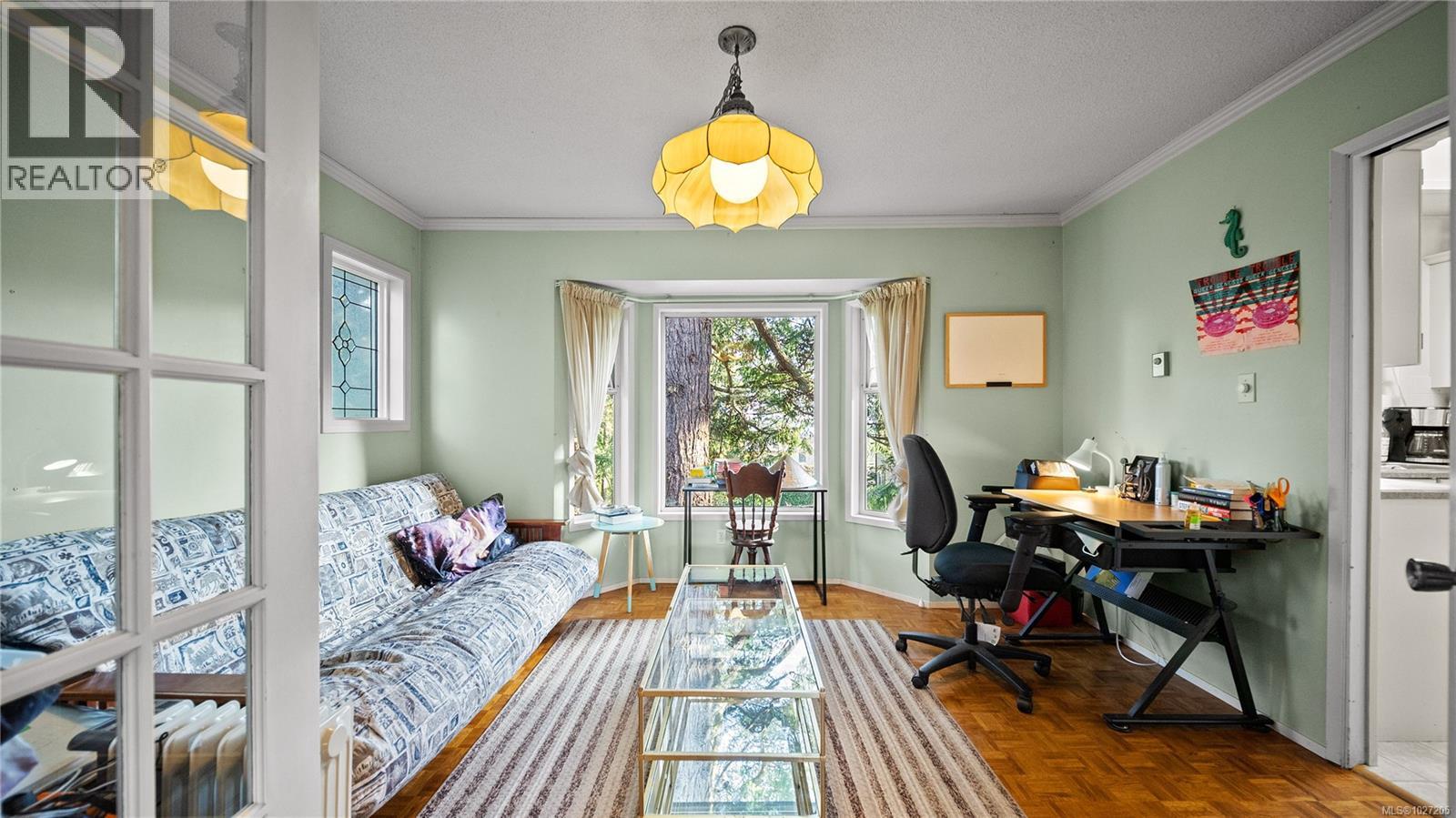  3855 Haro Road, Saanich