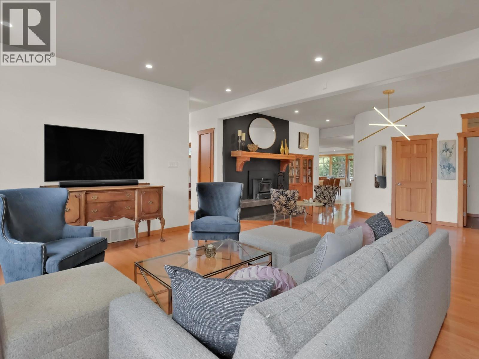 119 SUNGLO Drive - 8