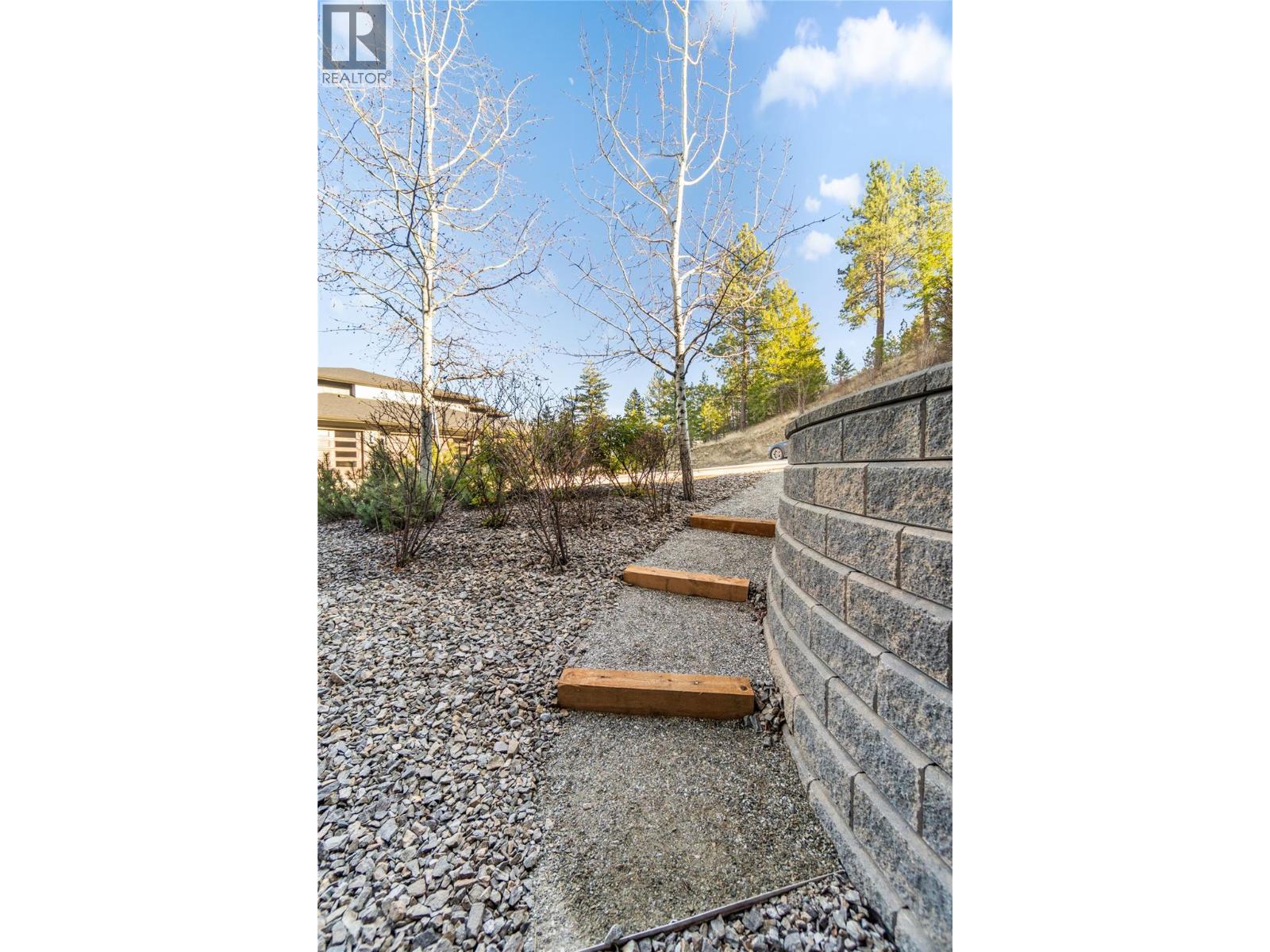 2161 Upper Sundance Drive Unit# 26, West Kelowna