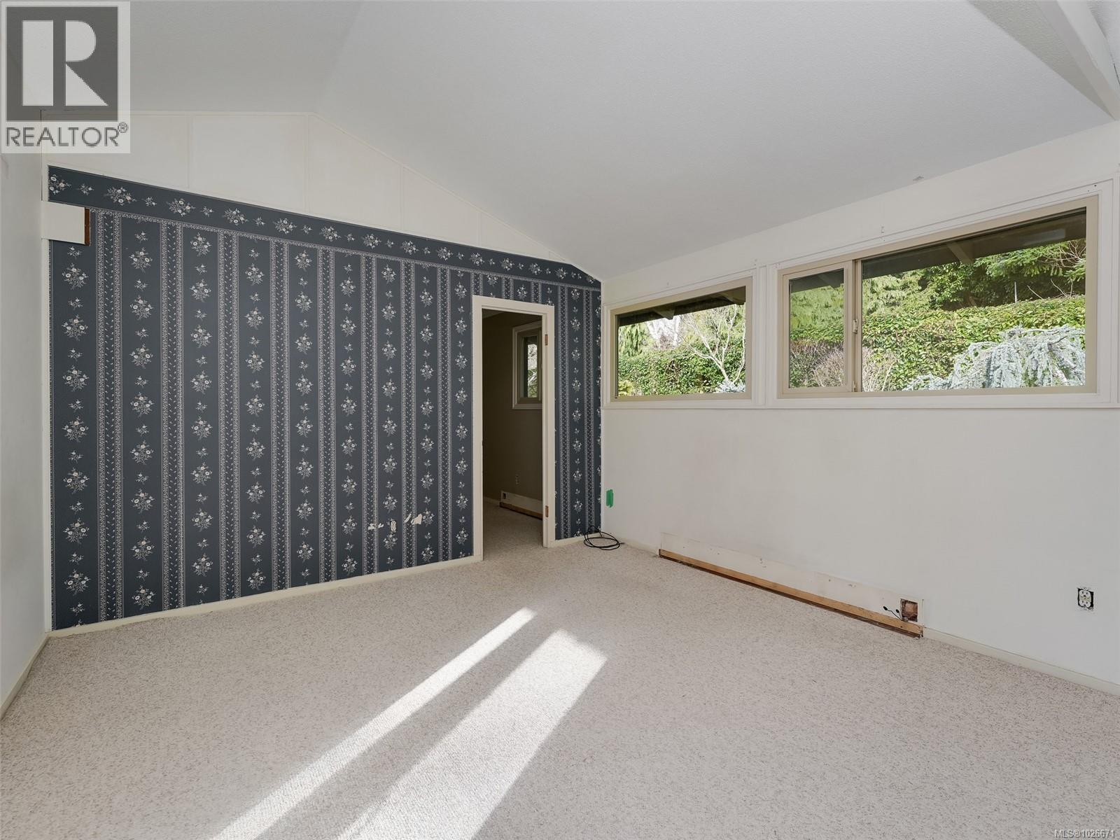  930 Royal Oak Drive, Saanich