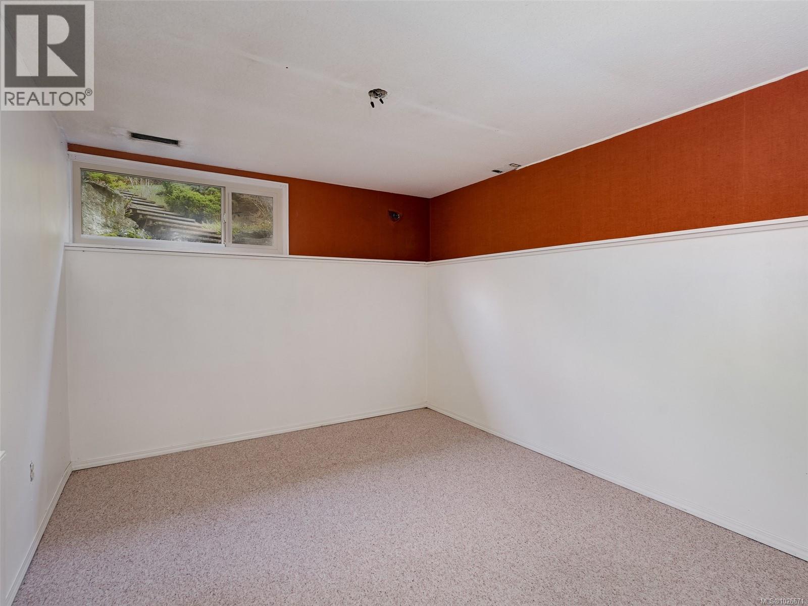  930 Royal Oak Drive, Saanich