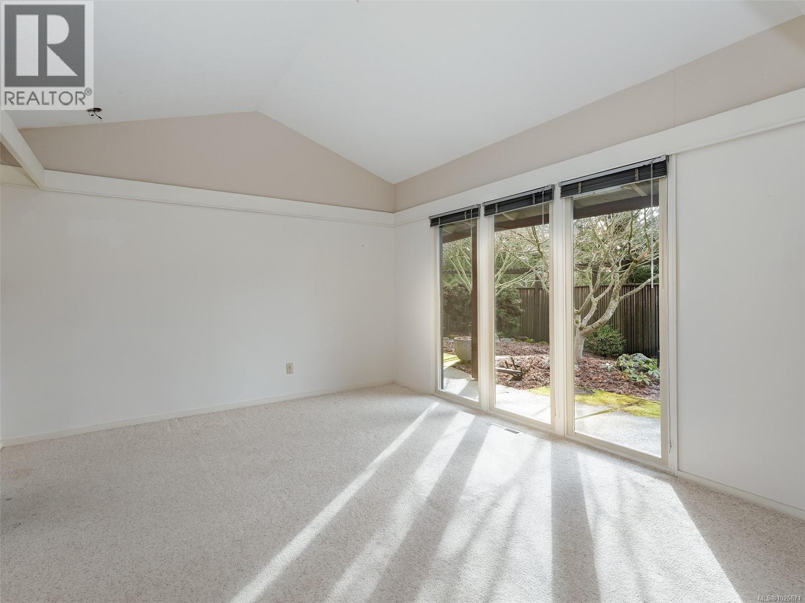  930 Royal Oak Drive, Saanich