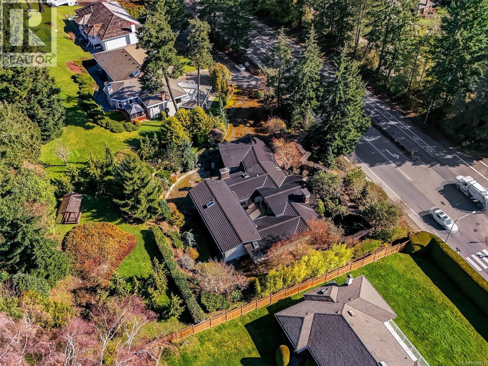  930 Royal Oak Drive, Saanich