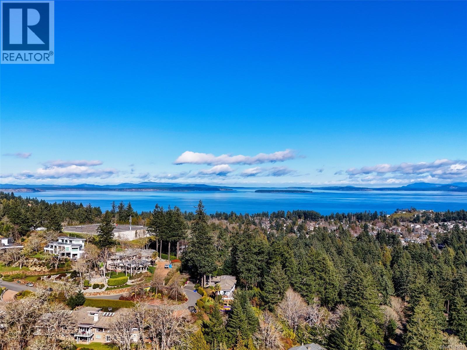  930 Royal Oak Drive, Saanich