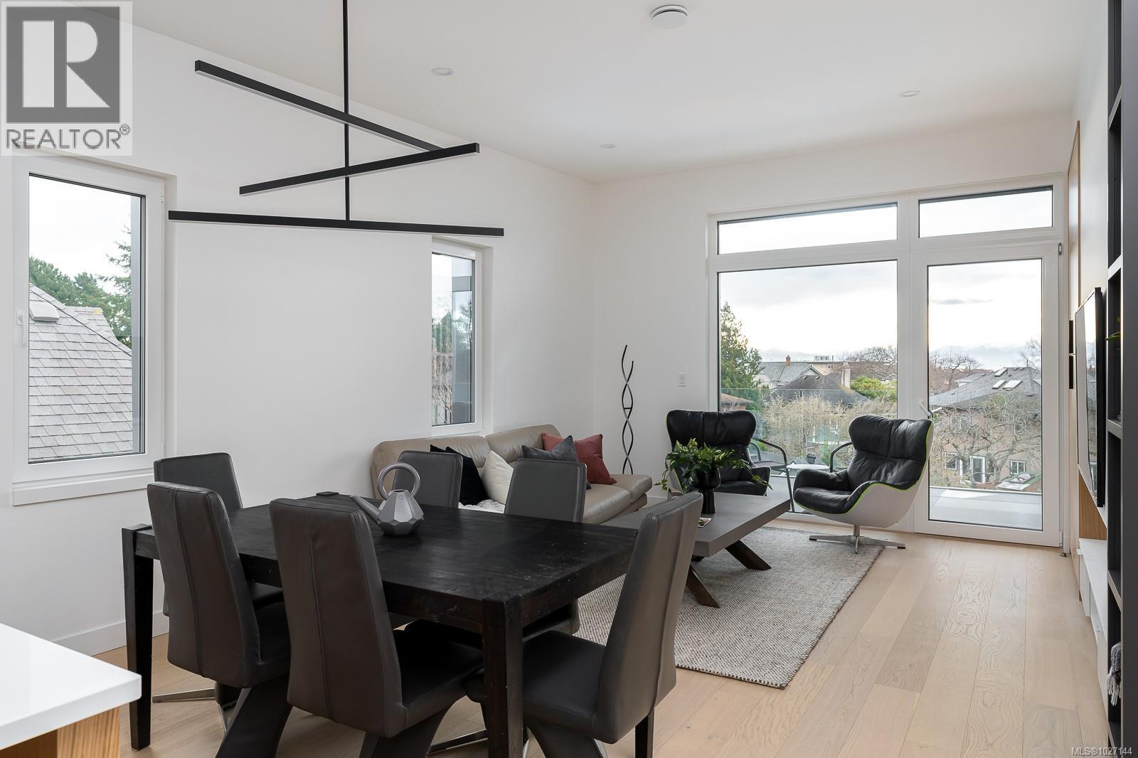 3 1417 May Street, Victoria