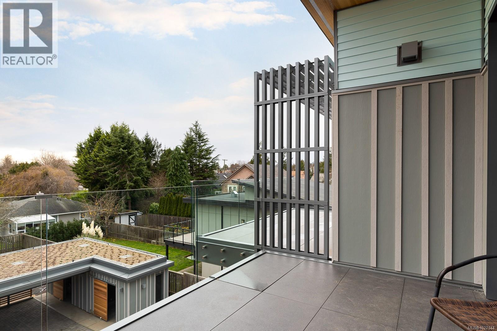 3 1417 May Street, Victoria