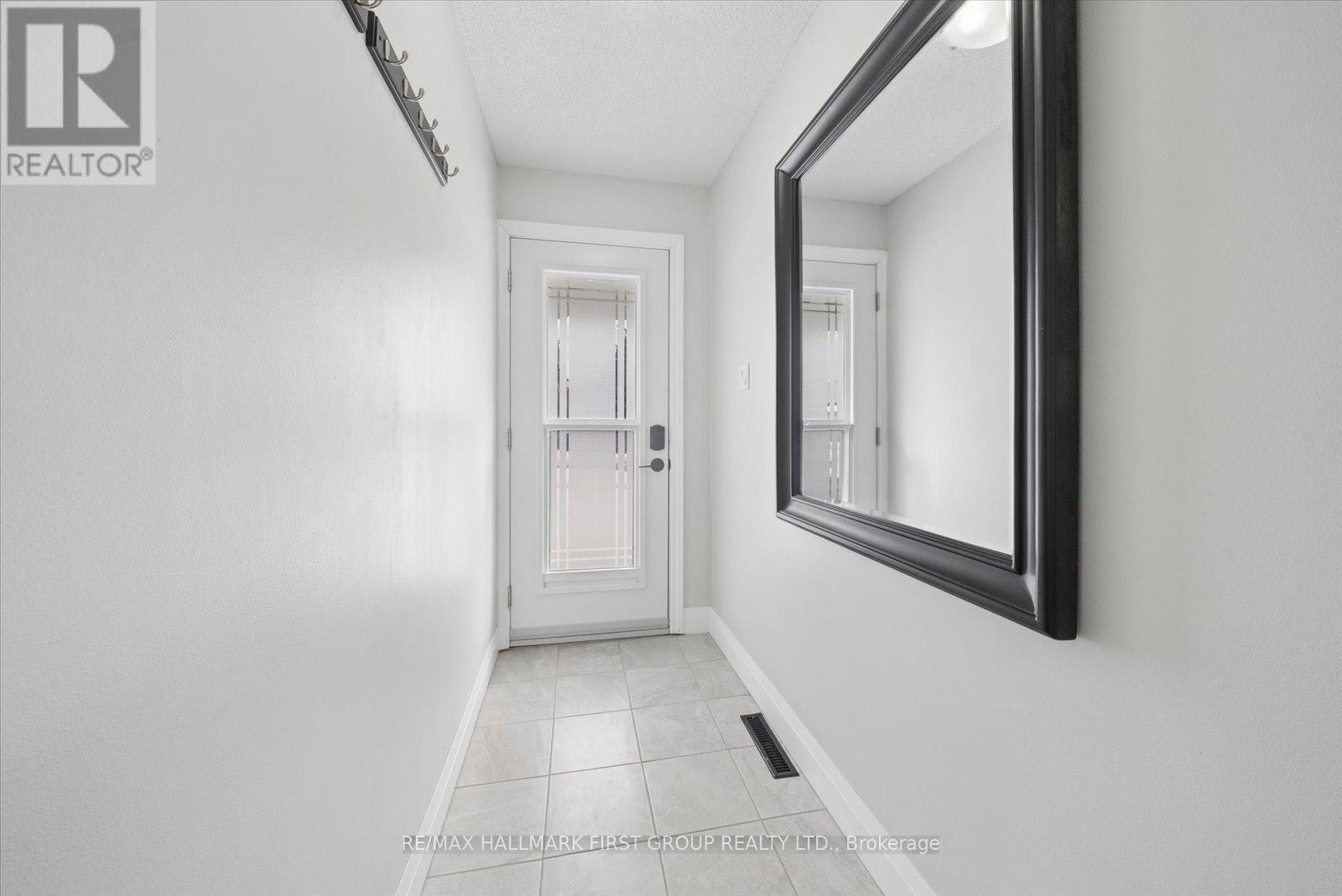 97 KINGS CRESCENT - Photo 3 of 33, Ajax (South East), Ontario