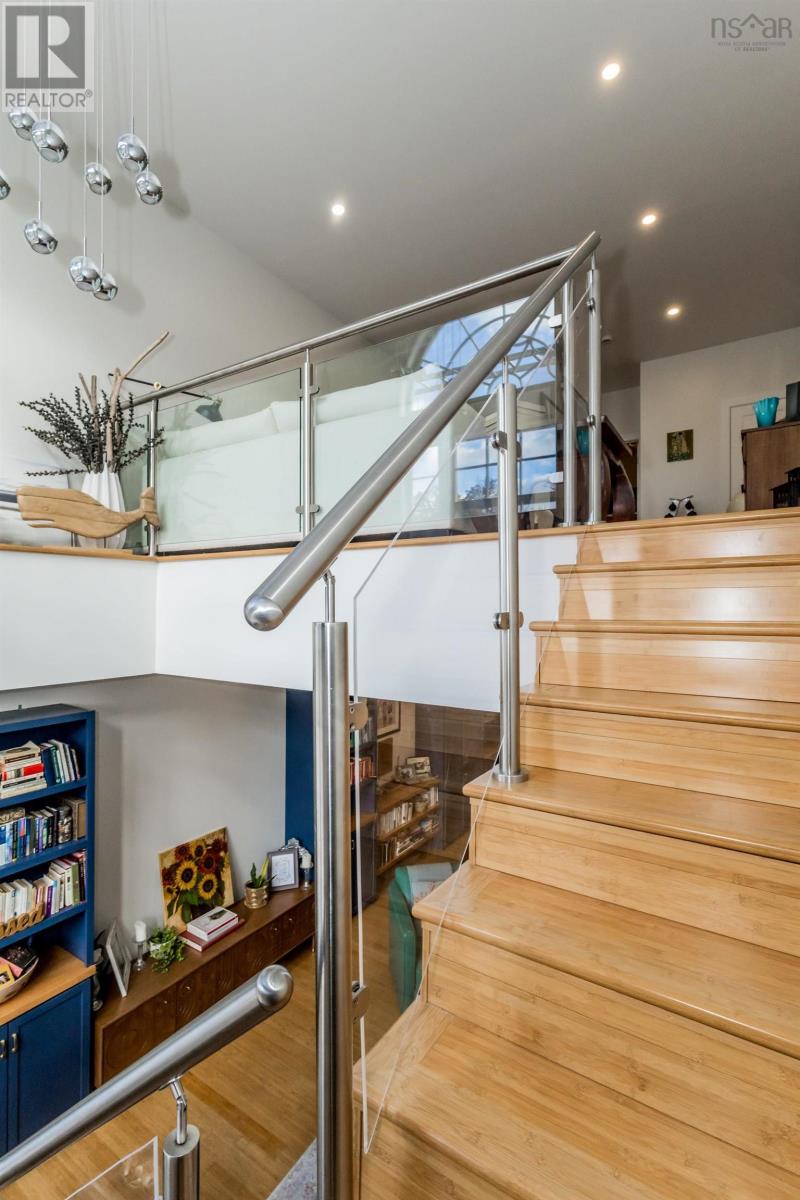 Property 17 of 39 of 204 151 Ritchie Street