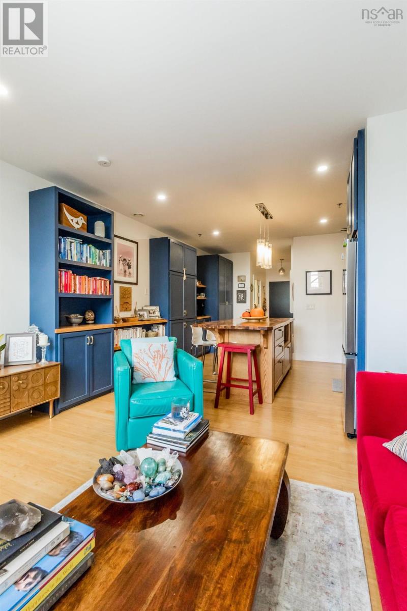 Property 11 of 39 of 204 151 Ritchie Street