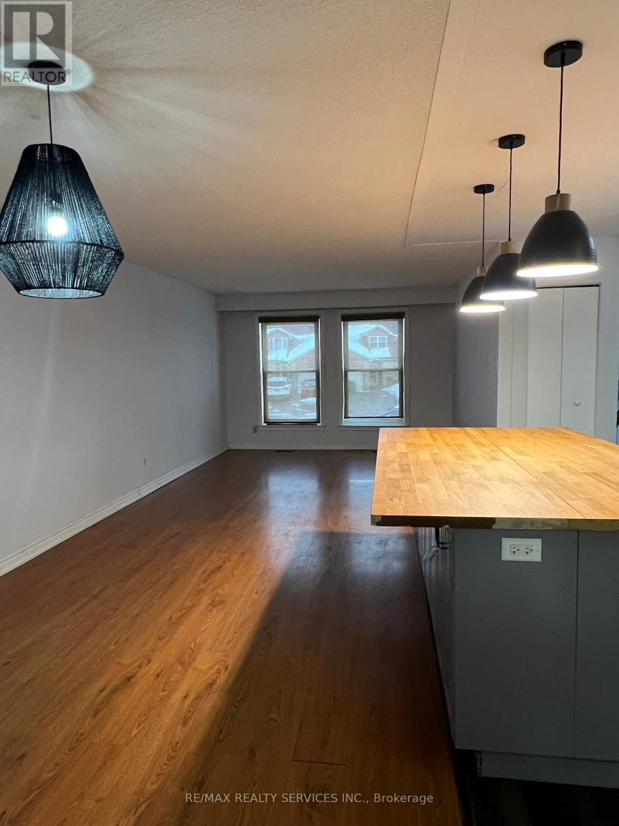 47 NANCY MCCREDIE DRIVE - Photo 4 of 4, Brampton (Brampton West), Ontario