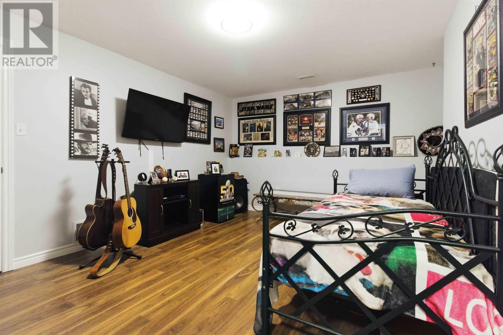 Property 27 of 49 of 378 Kingswood Drive