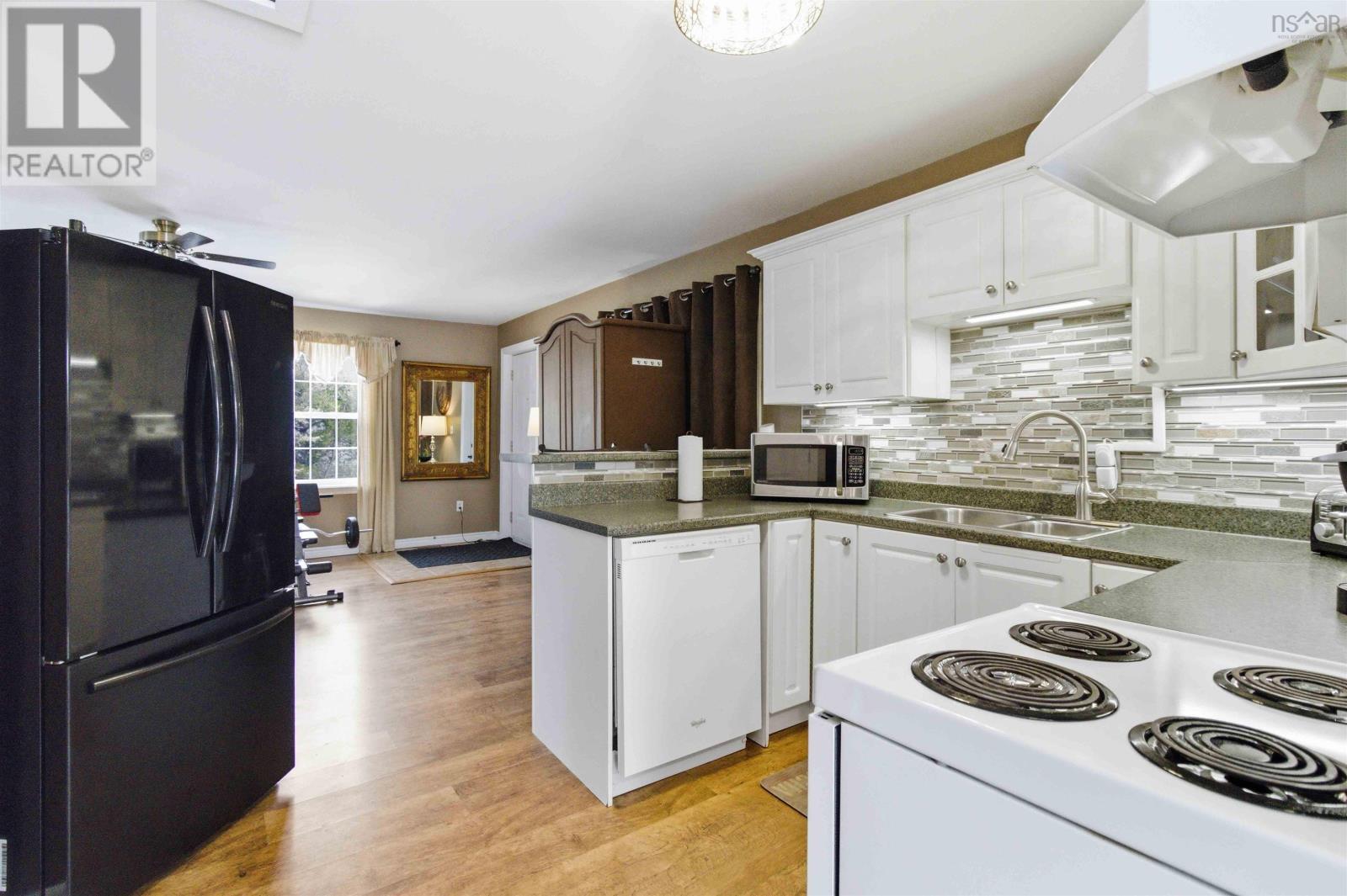 Property 37 of 49 of 378 Kingswood Drive