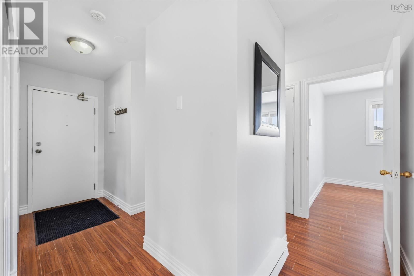 Property 14 of 32 of 204 182 Farnham Gate Road