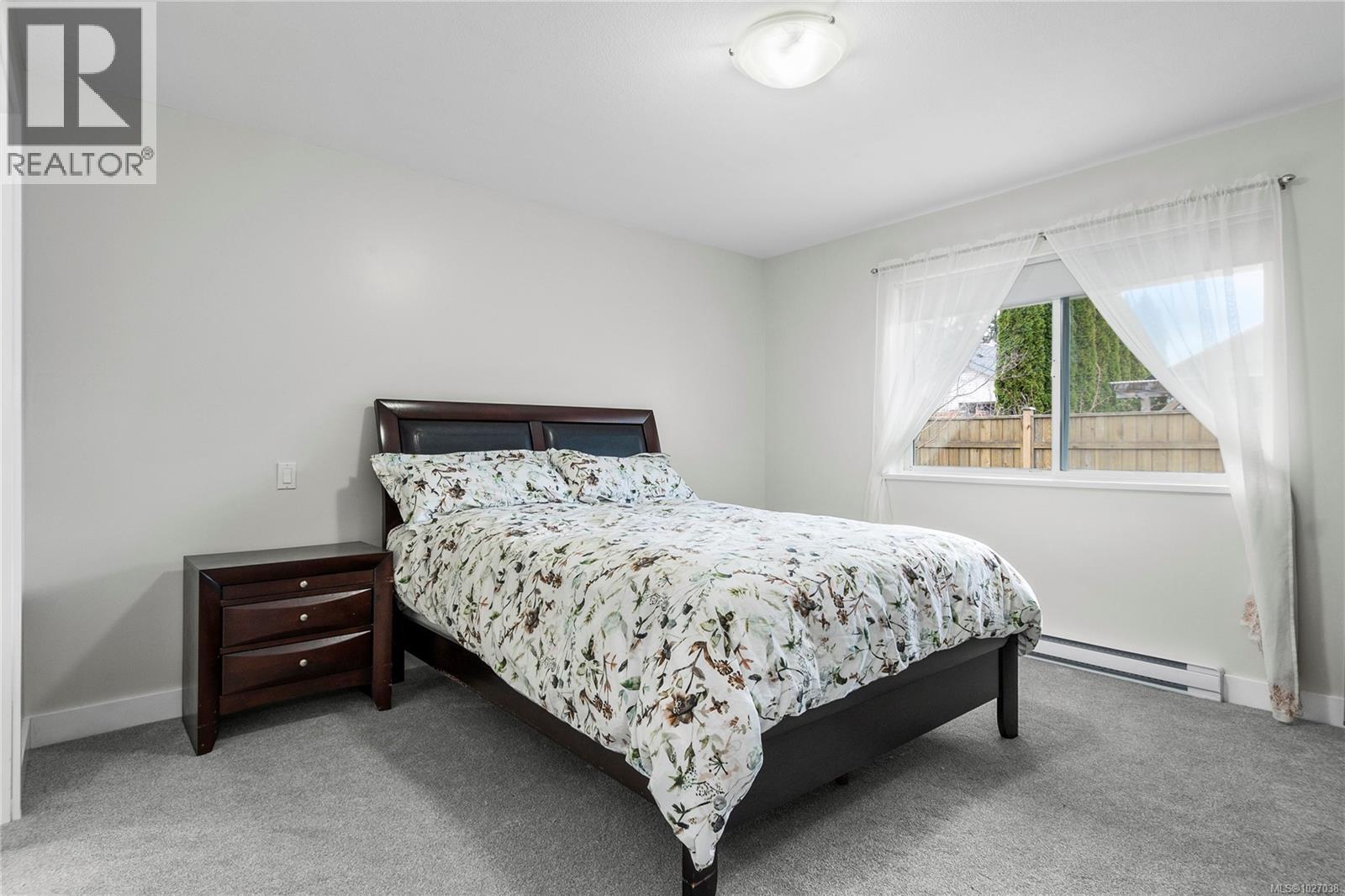 #6 3400 Coniston Cres - 14