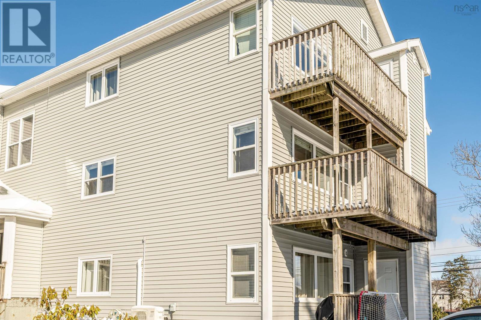 Property 6 of 32 of 204 182 Farnham Gate Road