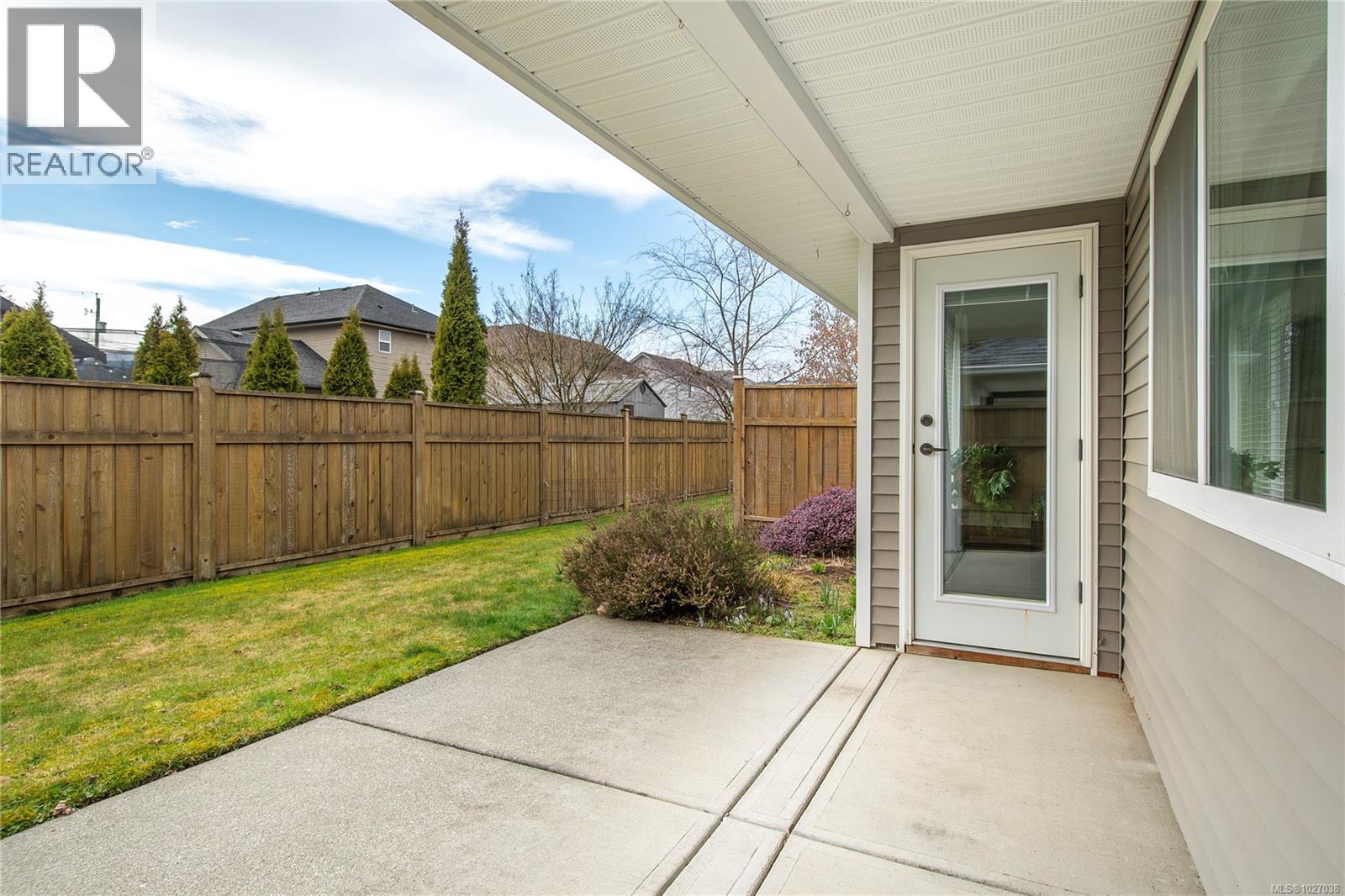 #6 3400 Coniston Cres - 32