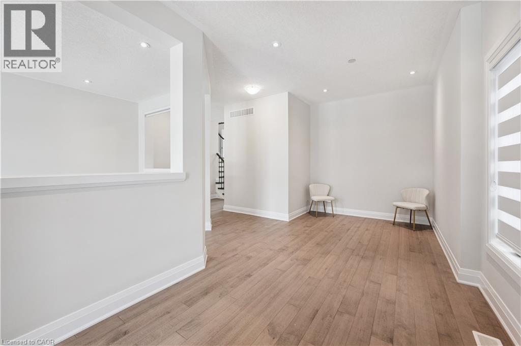 163 REDTAIL Street - Photo 5 of 43, Kitchener, Ontario