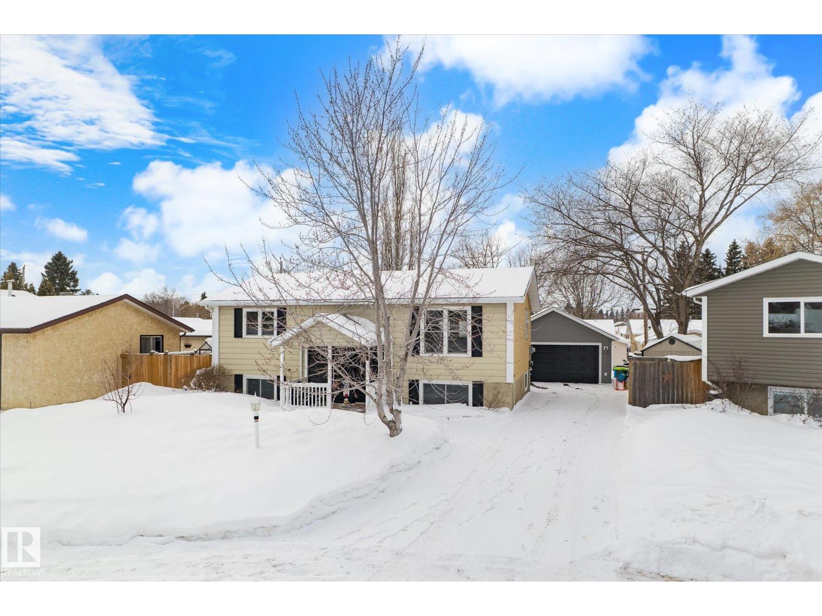 5230 46 ST - Photo 2 of 50, Bon Accord, Alberta