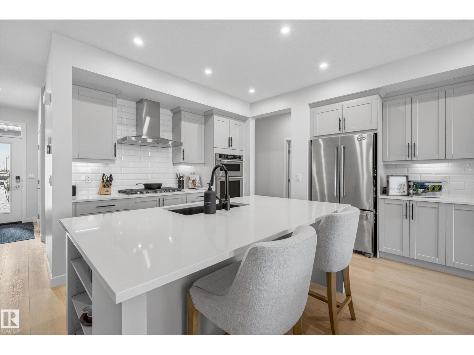 19286 22A AV NW - Photo 5 of 49, Edmonton, Alberta