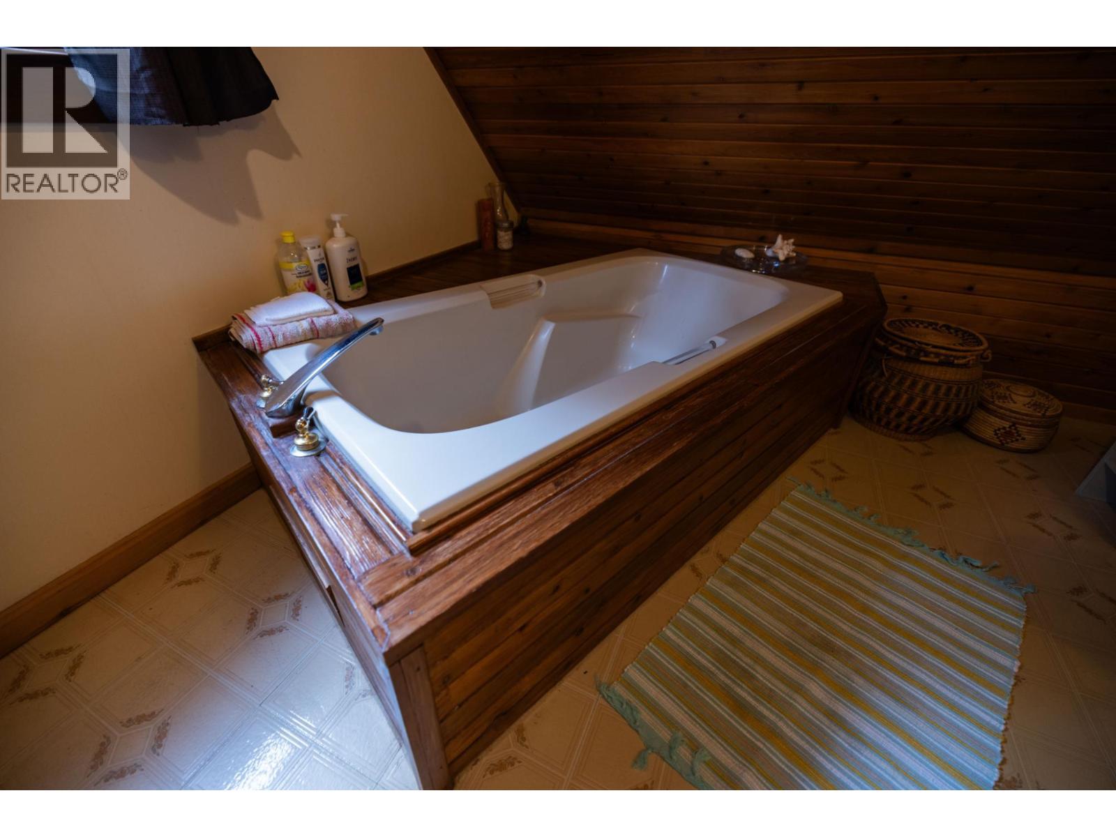 6225 PORTO RICO YMIR Road - 25