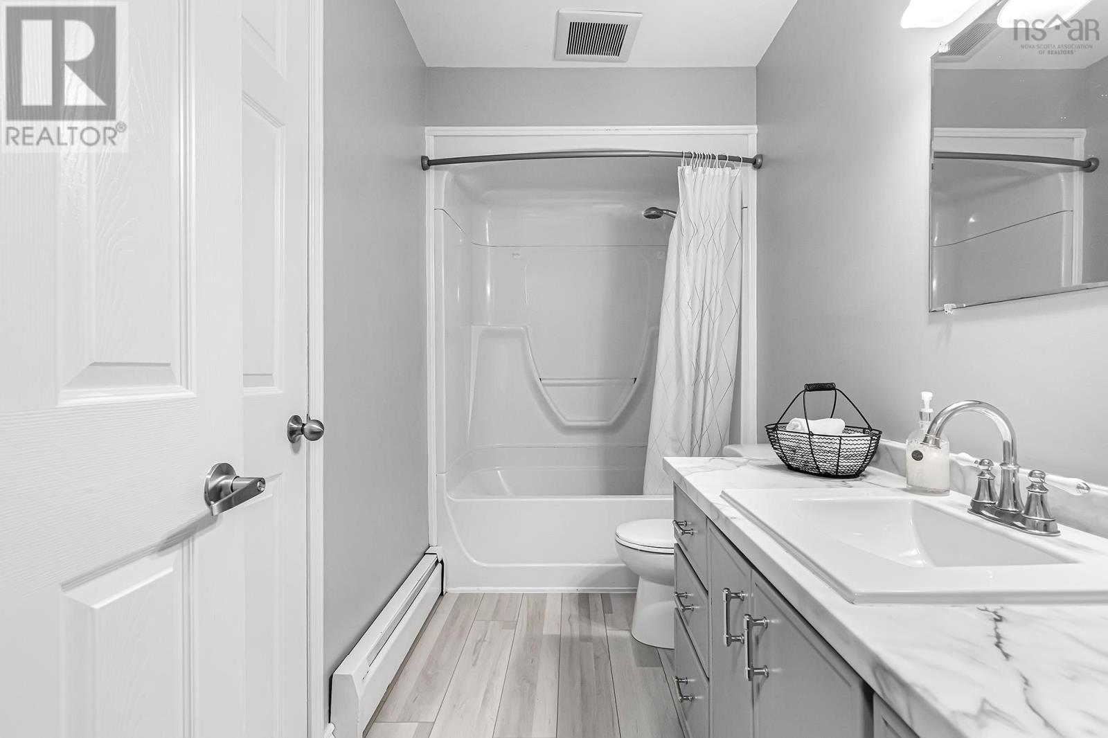 Property 13 of 46 of 73 Union Street