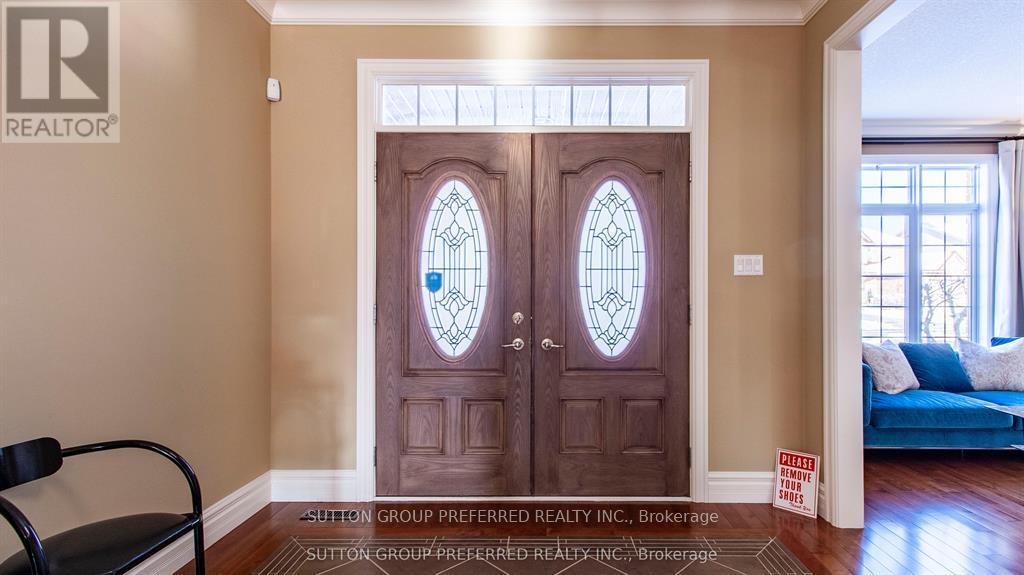 369 SKYLINE AVENUE - Photo 3 of 48, London North (North B), Ontario