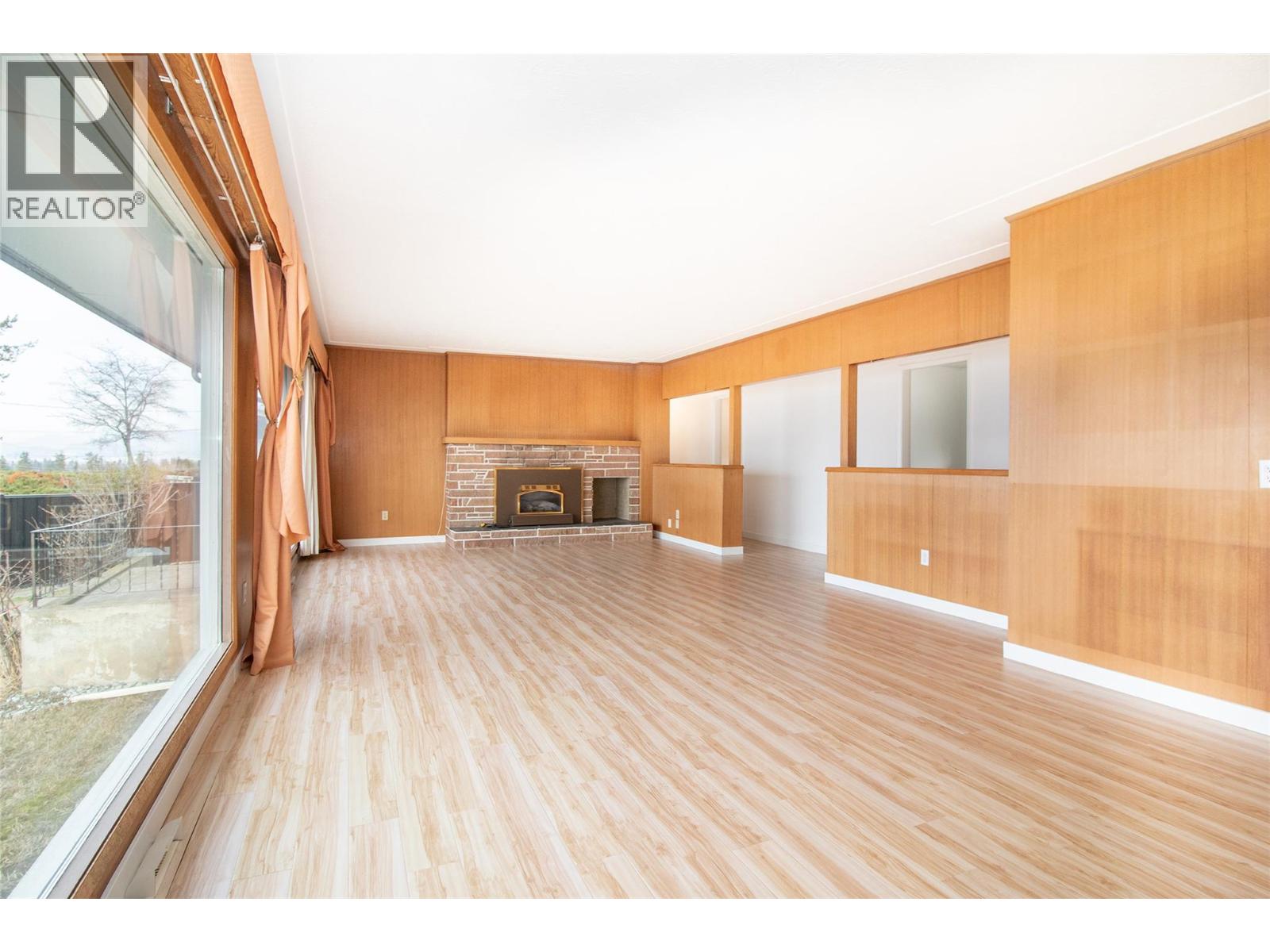  4829 Lakeshore Road, Kelowna