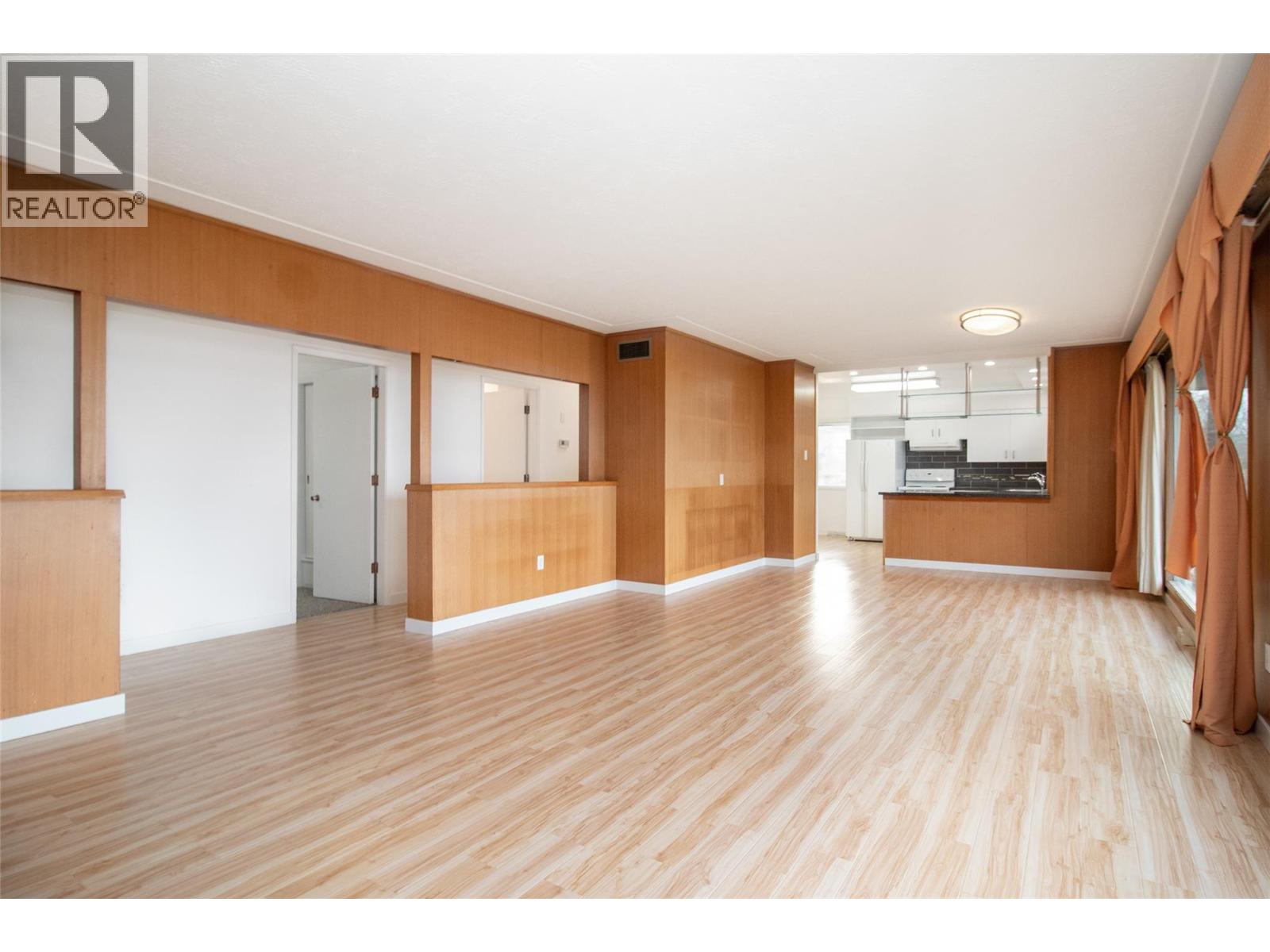  4829 Lakeshore Road, Kelowna