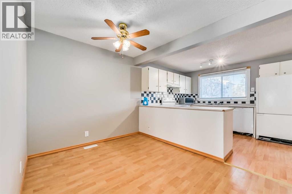 Single Family House for Sale in  Woodmont Terrace SW Woodbine Calgary 