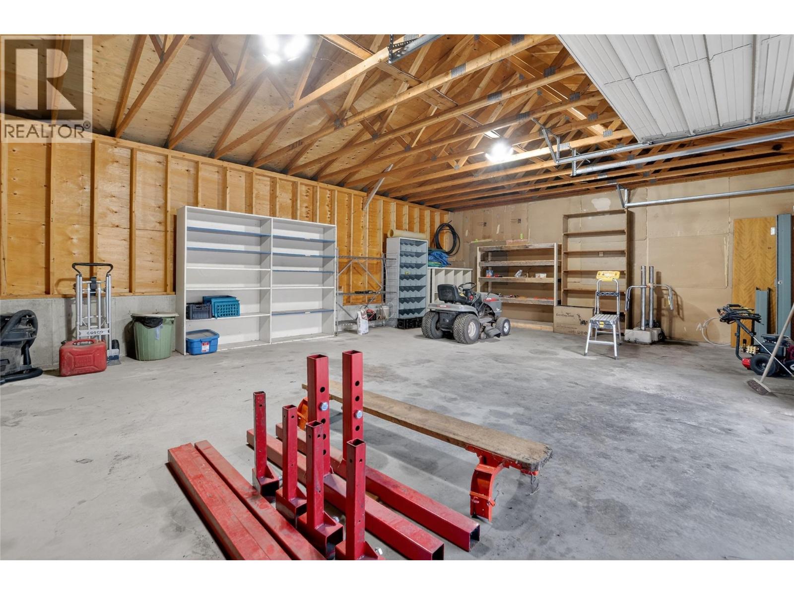  660 Pineview Drive, Kaleden