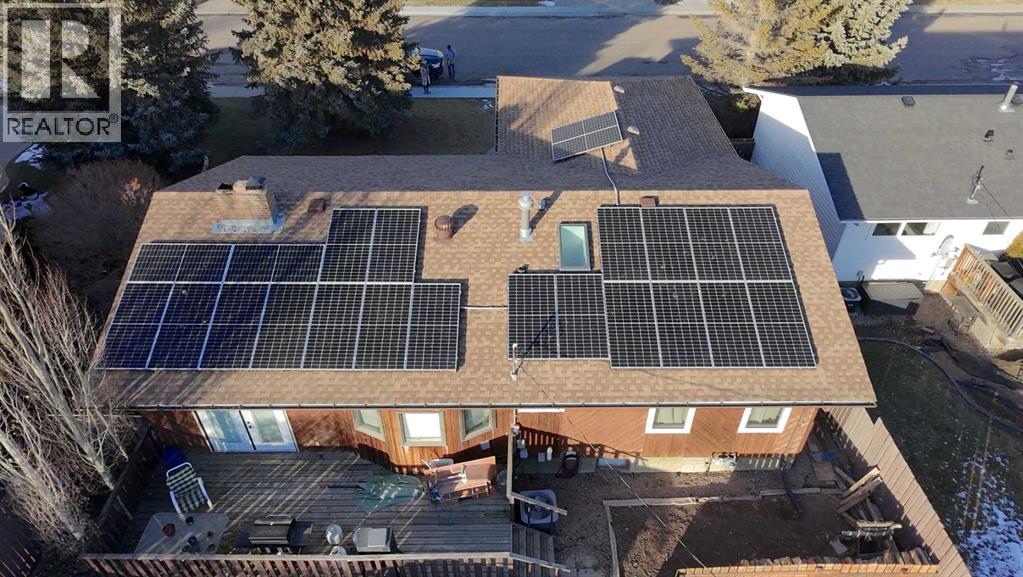 5214 38 Avenue - Photo 4 of 43, Taber, Alberta