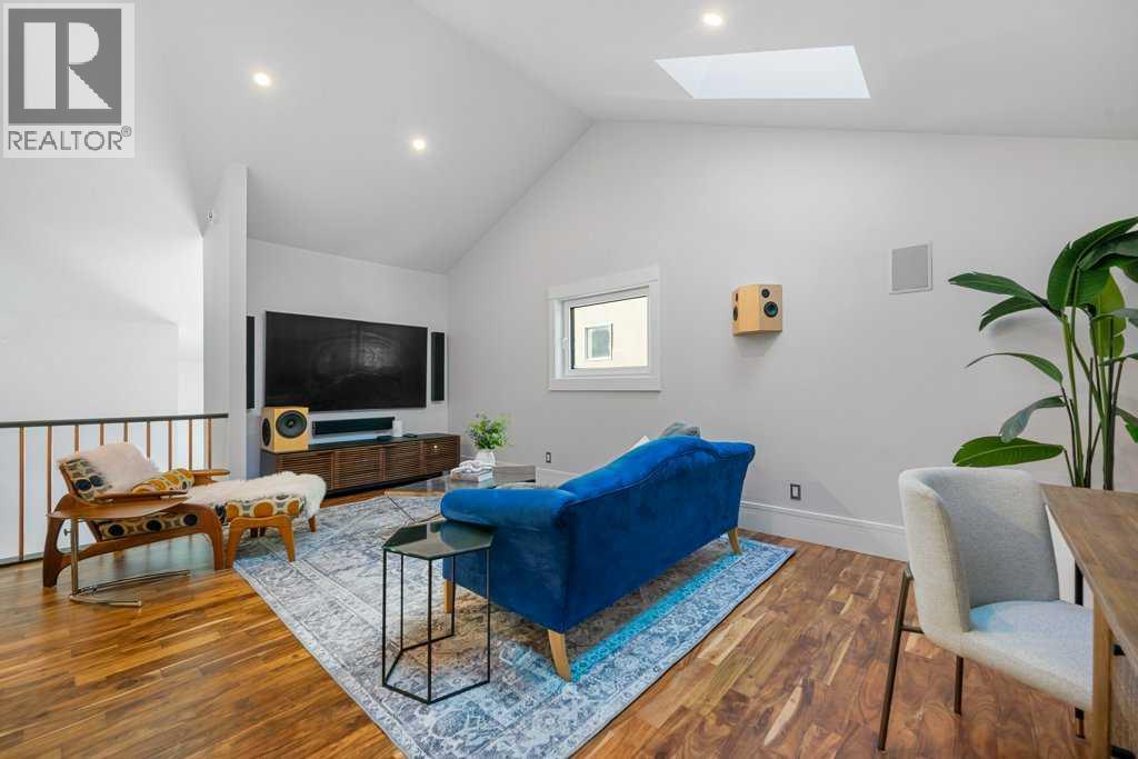 Single Family House for Sale in   Avenue NE Winston Heights/Mountview Calgary 