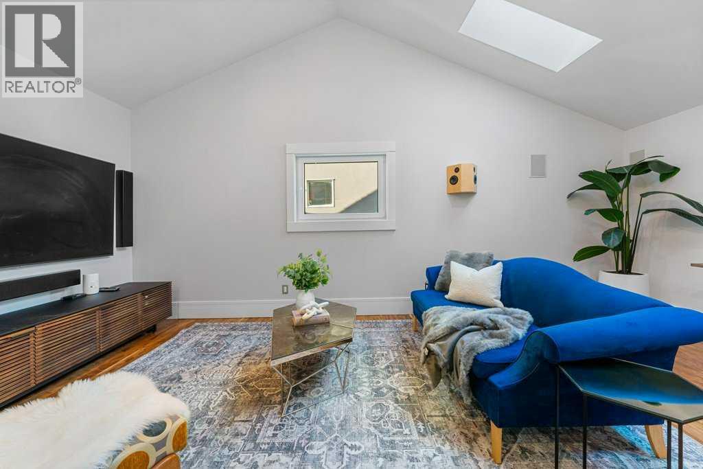 Single Family House for Sale in   Avenue NE Winston Heights/Mountview Calgary 