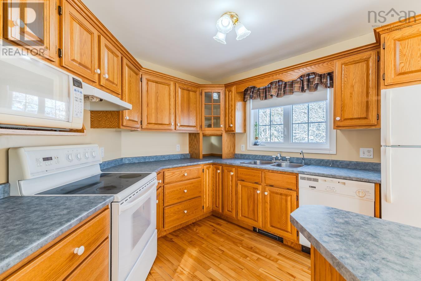 Property 20 of 48 of 40 Silverwood Dr.