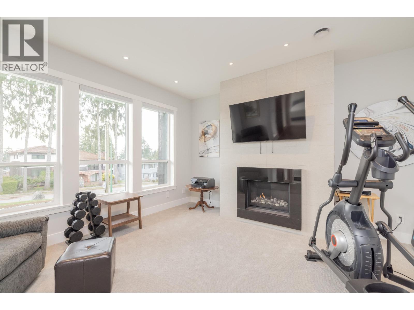 7139 PAULUS CRESCENT - Photo 4 of 29, Burnaby, British Columbia