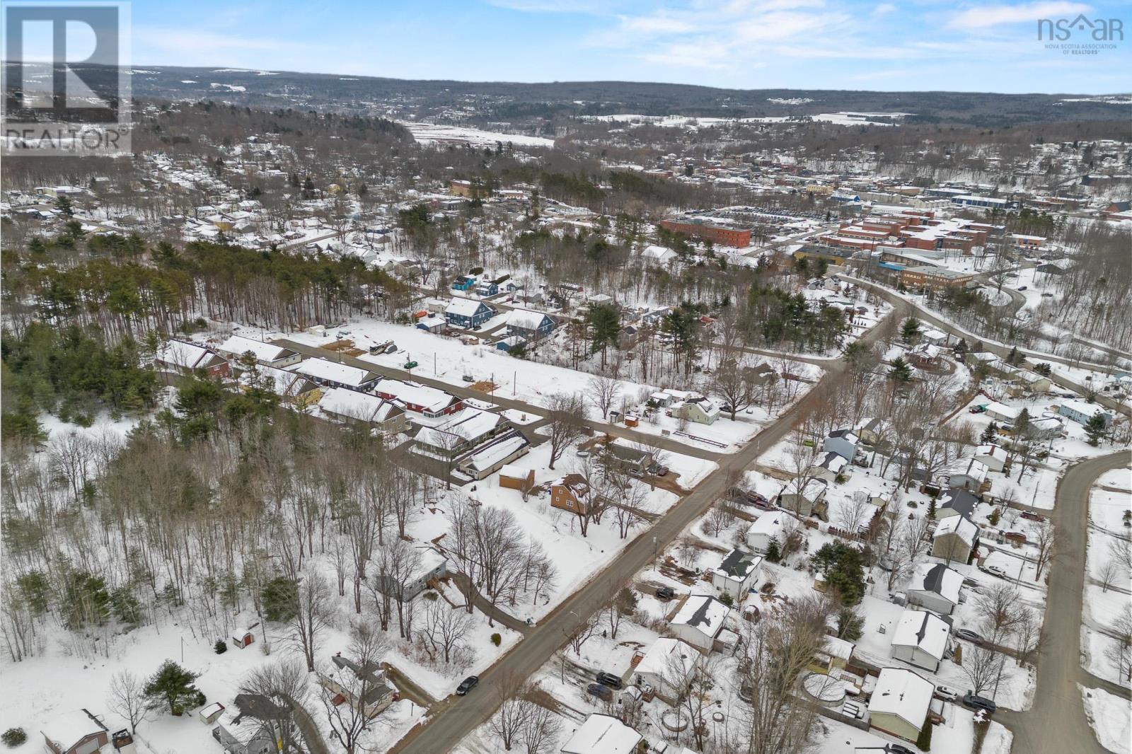 Property 19 of 20 of 346 Lamont Road