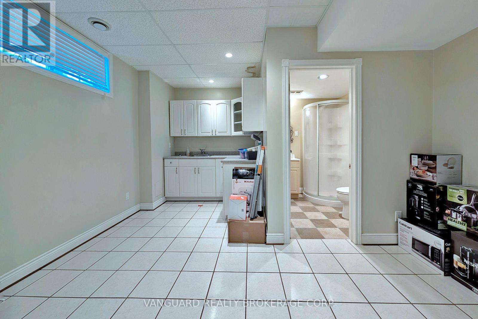 41 COOPERAGE CRESCENT - 43