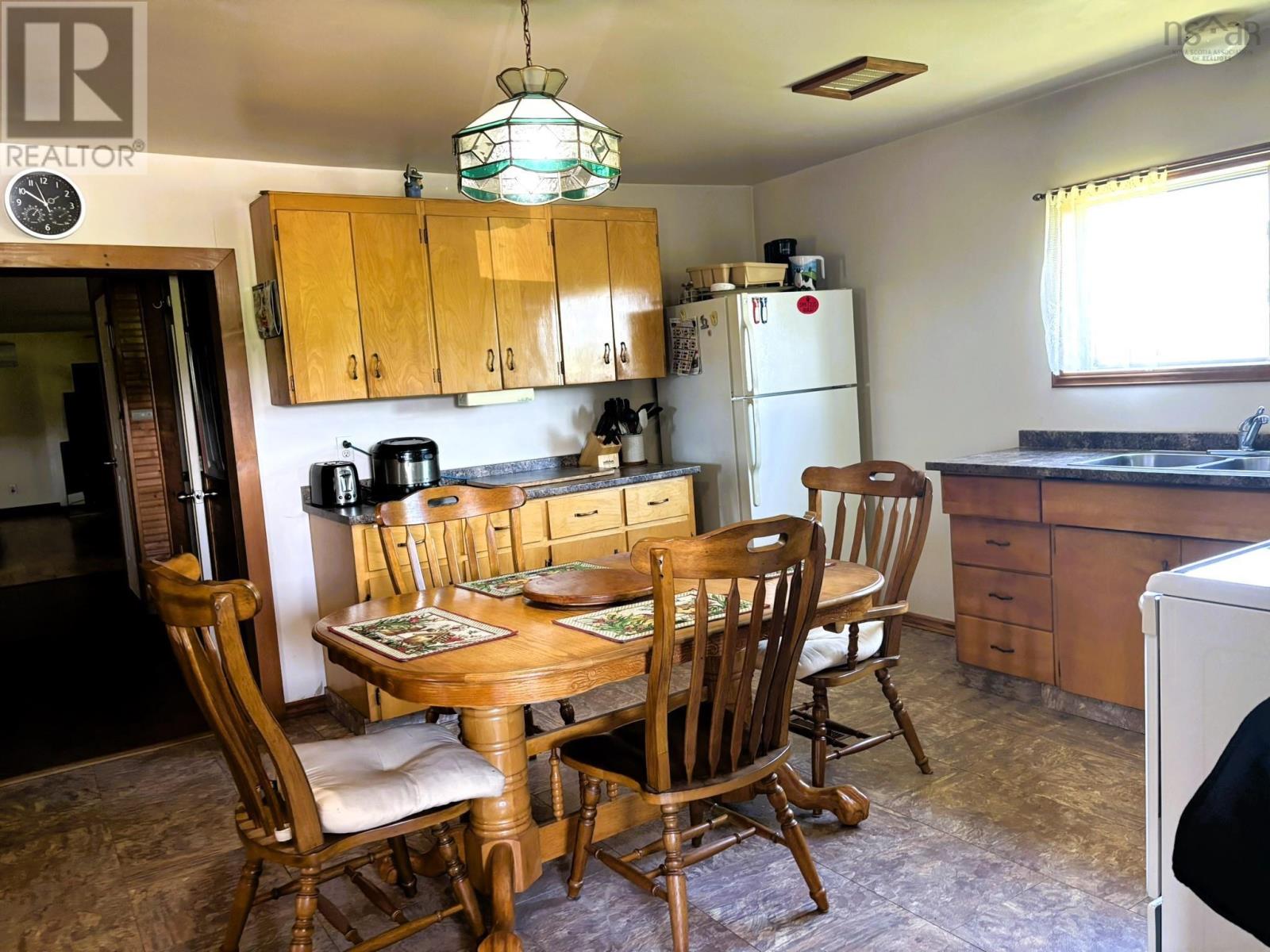 Property 8 of 27 of 7643 Hwy#2 Highway